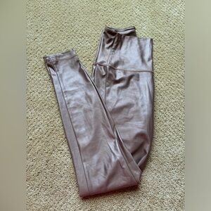 SAVVI Brown shiny leggings